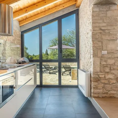 Casa 42 * Butkovici (Istria)
