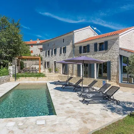 Casa 42 *